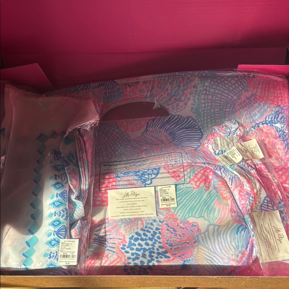 Lilly Pulitzer Vibrant Pink and Blue Cooler Bag, Sorong and Scrunchie